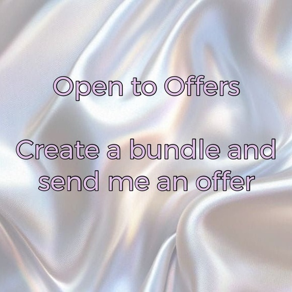 Divided Light Gray Ribbed Crop Tank – Size M | Slinky Basics | Casual Cute | - Picture 4 of 4